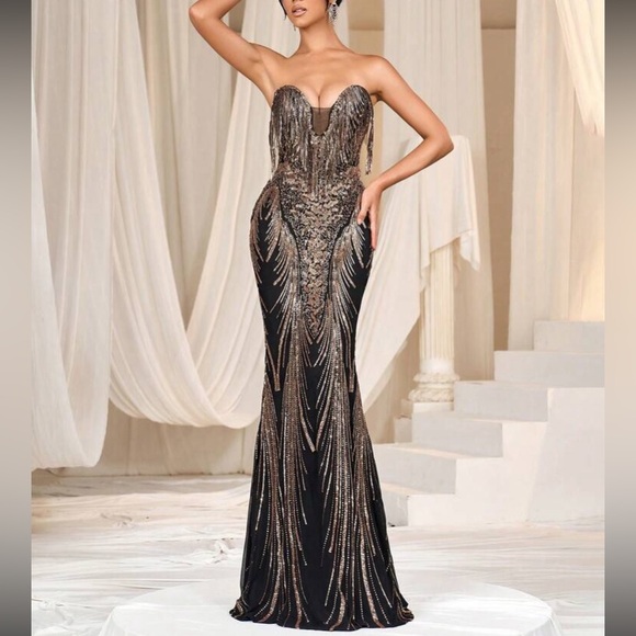Dresses & Skirts - Luxe champagne mermaid hem party formal evening wedding gown dress